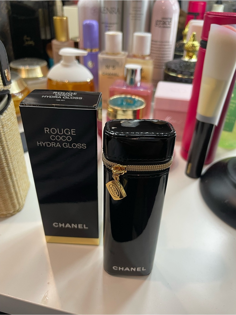 CHANEL Black Patent Gloss Lipgloss Case with Gold Zipper SOLD OUT EXCLUSIVE
